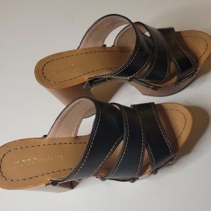 BCBGeneration Zadie Platform Slide Heels | Size 9